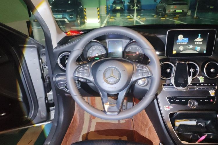 Used Mercedes-Benz C-Class 2015 Facelift C 200 L Steering Wheel