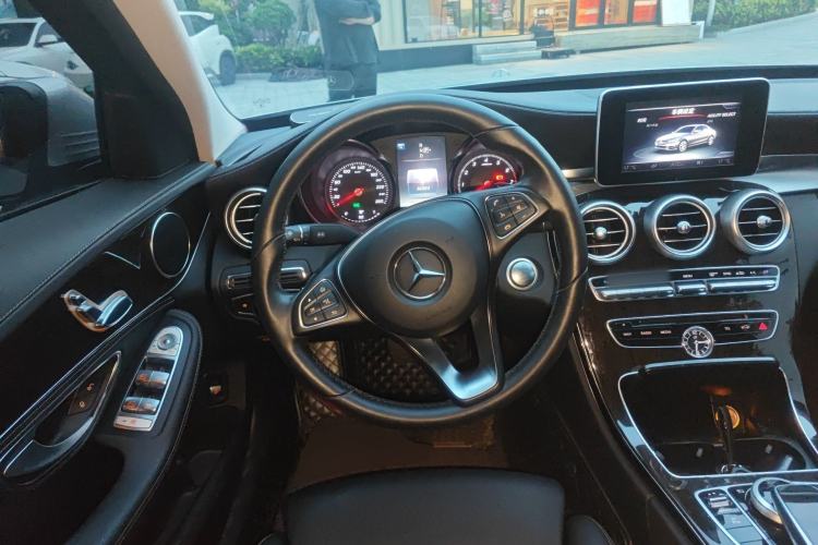 Used Mercedes-Benz C-Class 2015 Facelift C 180 L Steering Wheel