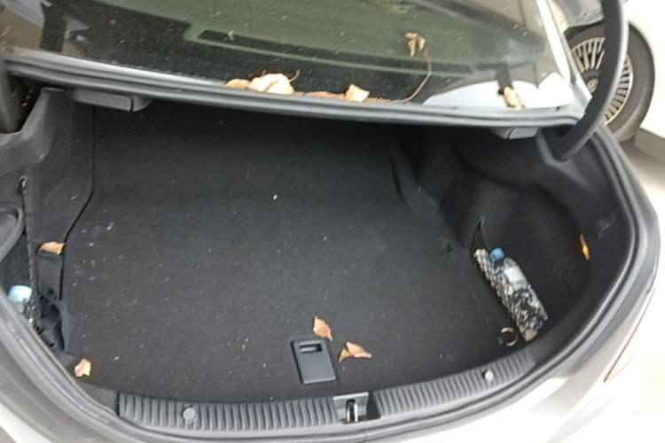 Used Mercedes-Benz C-Class 2015 C 260 L Sport Edition Trunk