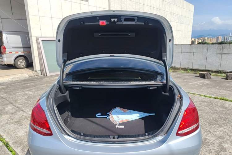 Used Mercedes-Benz C-Class 2015 C 200 L Trunk