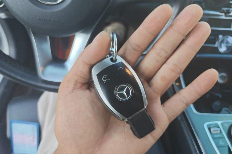 Used Mercedes-Benz C-Class 2015 Facelift C 180 L Vehicle Key
