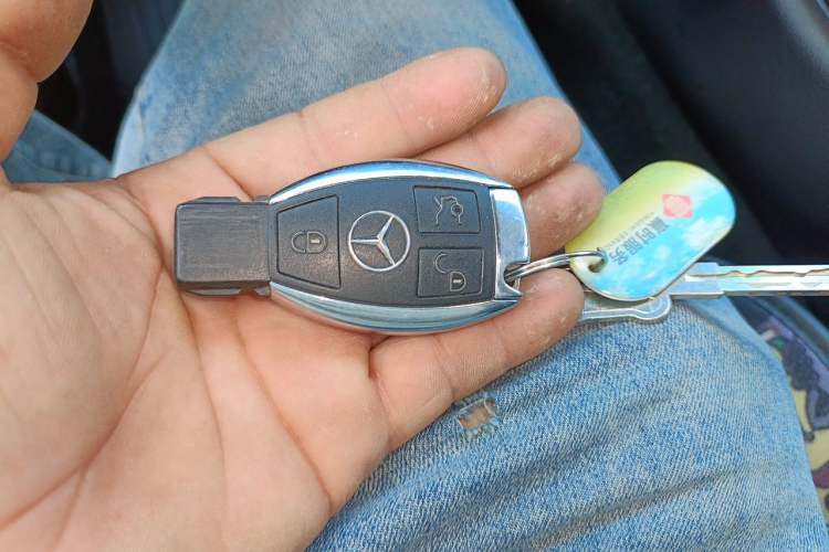 Used Mercedes-Benz C-Class 2015 C 180 L Sport Edition Vehicle Key