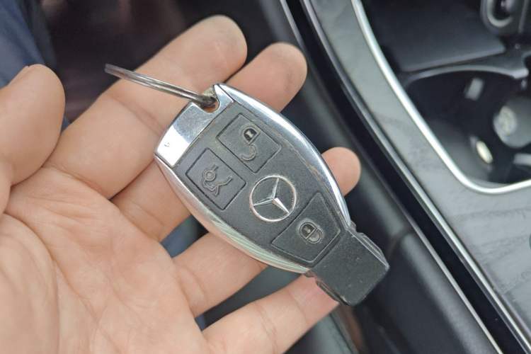 Used Mercedes-Benz C-Class 2015 C 200 L Sport Edition Vehicle Key