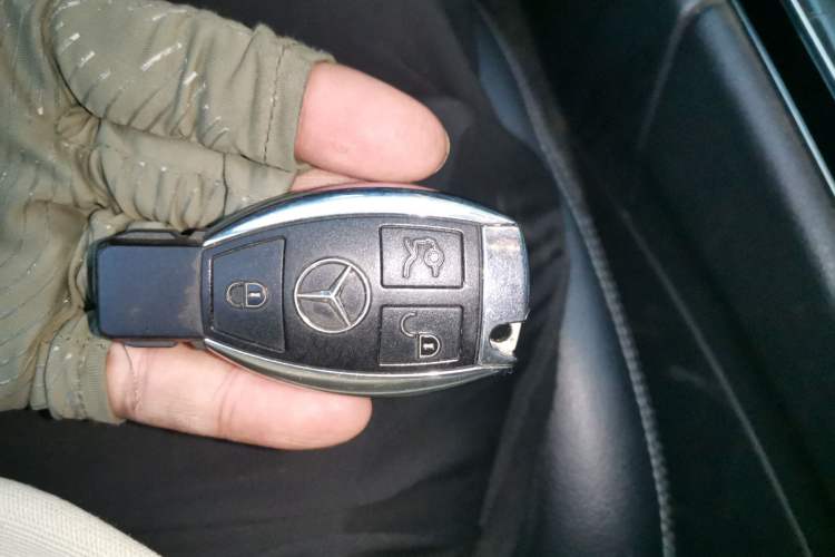 Used Mercedes-Benz C-Class 2015 Revised C 200 L Sport Edition Vehicle Key