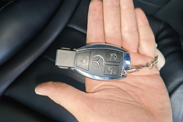 Used Mercedes-Benz C-Class 2015 Revised C 200 L Sport Edition Vehicle Key