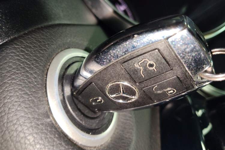 Used Mercedes-Benz C-Class 2015 C 200 Sport Edition 4MATIC Vehicle Key