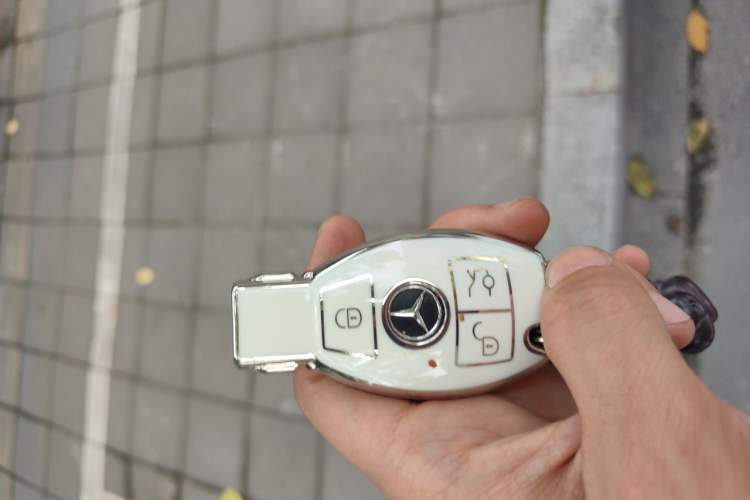 Used Mercedes-Benz C-Class 2015 C 200 Sport Edition Vehicle Key