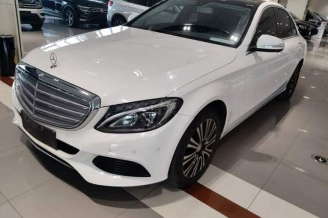 Used Mercedes-Benz C-Class 2015 Facelift C 200 L