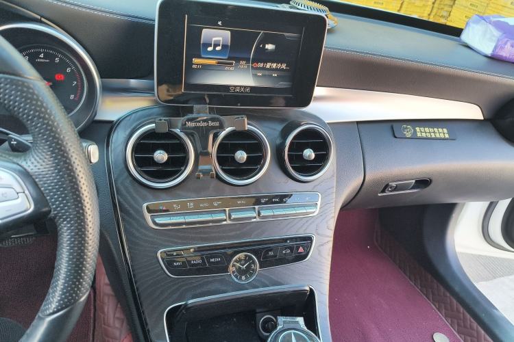 Used Mercedes-Benz C-Class 2015 Revised C 200 L Sport Edition Audio And AC Panel