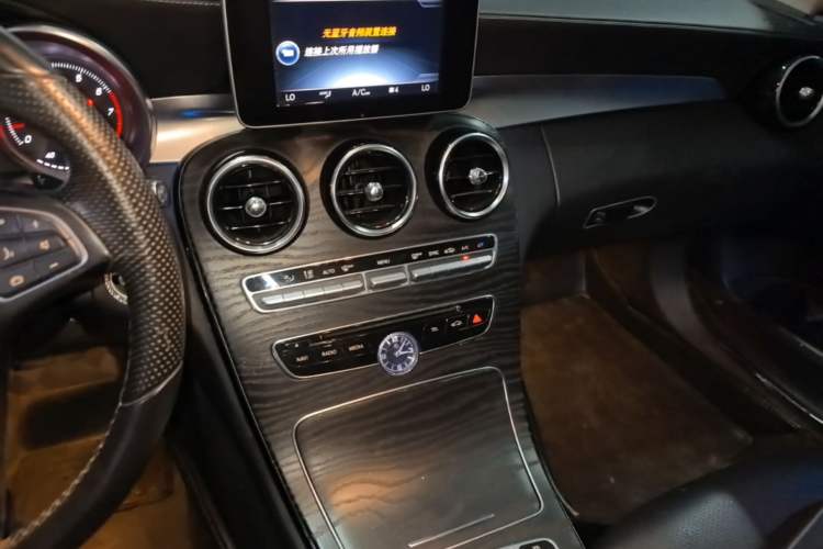 Used Mercedes-Benz C-Class 2015 C 200 L Sport Edition Audio And AC Panel
