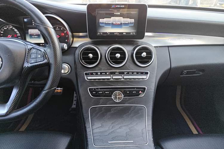Used Mercedes-Benz C-Class 2015 C 200 L Sport Edition Audio And AC Panel