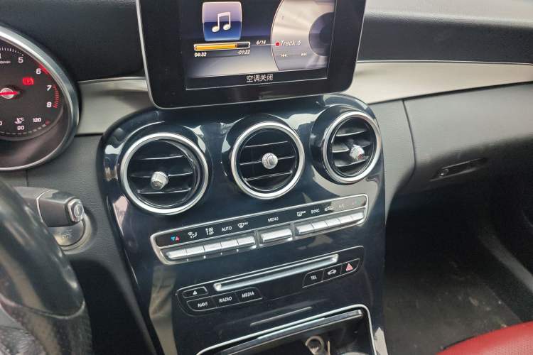 Used Mercedes-Benz C-Class 2015 C 200 Sport Edition Audio And AC Panel
