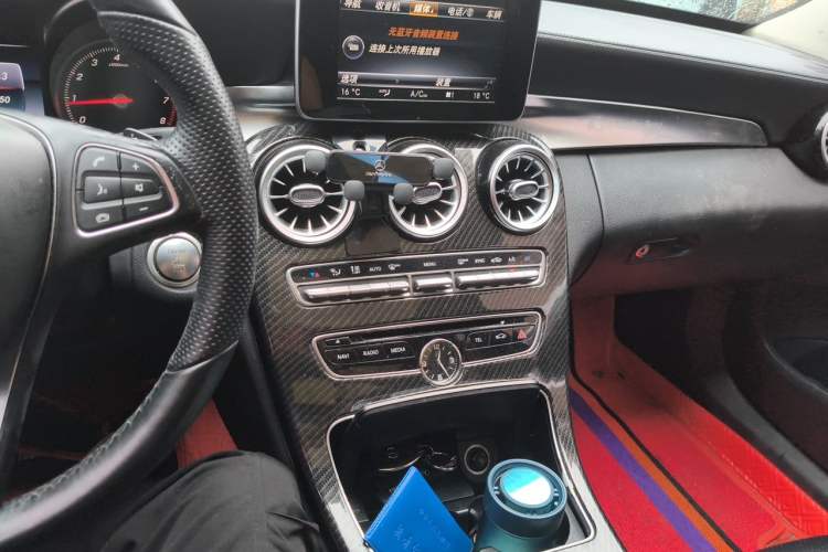 Used Mercedes-Benz C-Class 2015 Revised C 200 L Sport Edition Audio And AC Panel