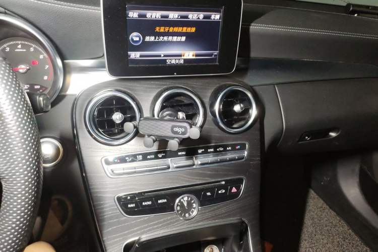 Used Mercedes-Benz C-Class 2015 Facelift C 180 L Audio And AC Panel