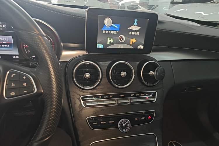 Used Mercedes-Benz C-Class 2015 C 200 L 4MATIC Sport Edition Audio And AC Panel