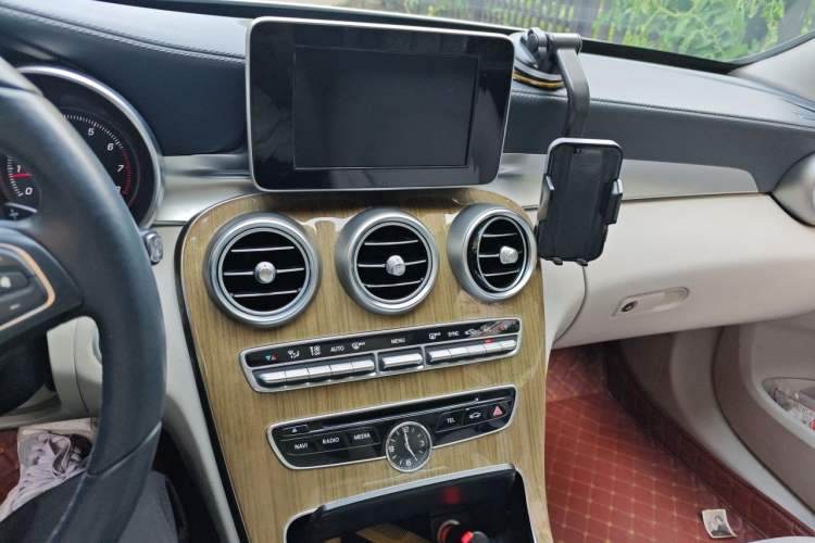 Used Mercedes-Benz C-Class 2015 C 200 L Audio And AC Panel