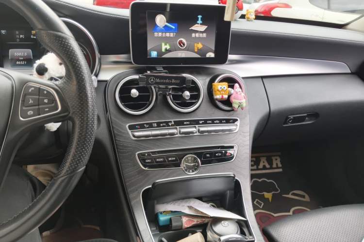 Used Mercedes-Benz C-Class 2015 Revised C 200 L Sport Edition Audio And AC Panel