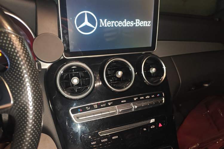 Used Mercedes-Benz C-Class 2015 C 200 Sport Edition Audio And AC Panel