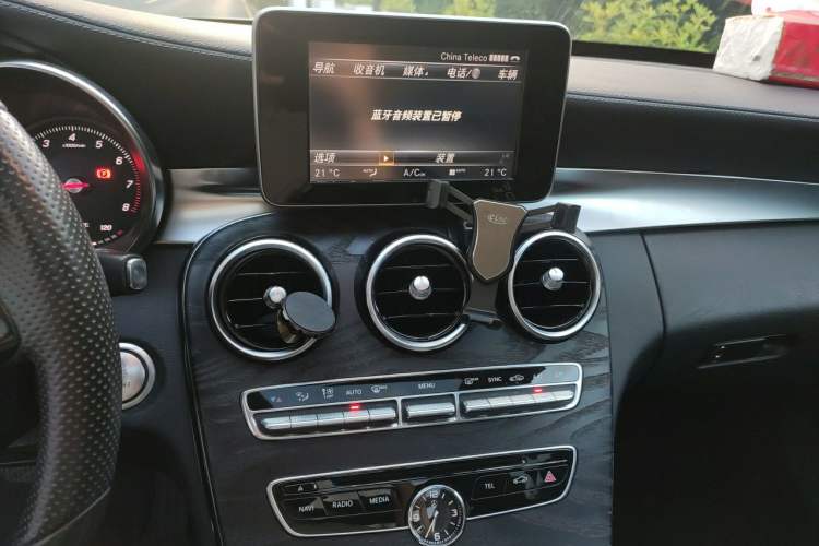 Used Mercedes-Benz C-Class 2015 Revised C 200 L Sport Edition Audio And AC Panel