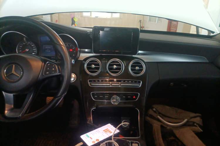 Used Mercedes-Benz C-Class 2015 C 200 L Audio And AC Panel