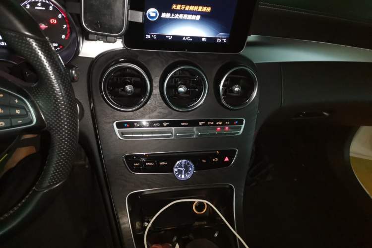 Used Mercedes-Benz C-Class 2015 Restyled C 180 L Sport Edition Audio And AC Panel