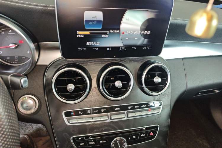 Used Mercedes-Benz C-Class 2015 C 200 L Sport Edition Audio And AC Panel