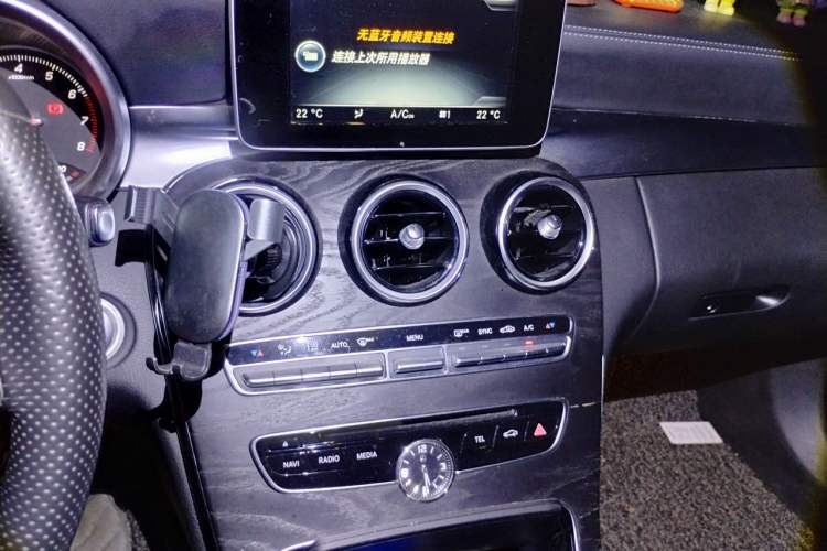 Used Mercedes-Benz C-Class 2015 Revised C 200 L Sport Edition Audio And AC Panel