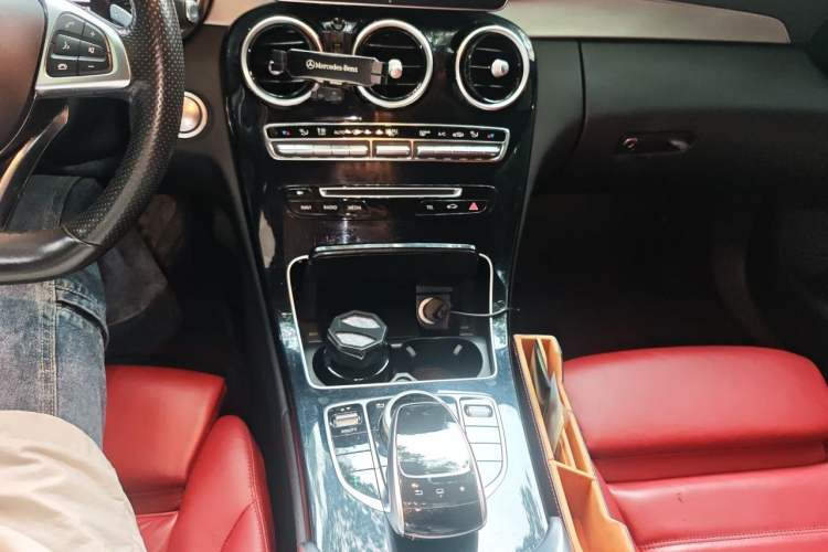 Used Mercedes-Benz C-Class 2015 C 300 Sport Edition Audio And AC Panel