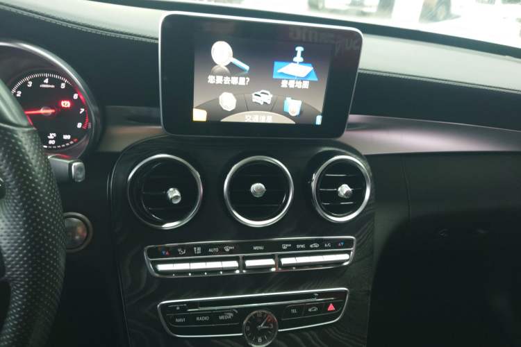 Used Mercedes-Benz C-Class 2015 Revised C 200 L Sport Edition Audio And AC Panel