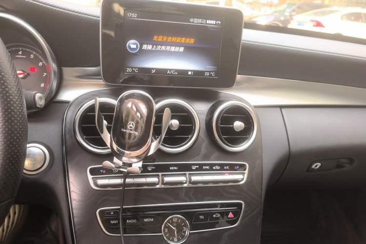 Used Mercedes-Benz C-Class 2015 Revised C 200 L Sport Edition Audio And AC Panel