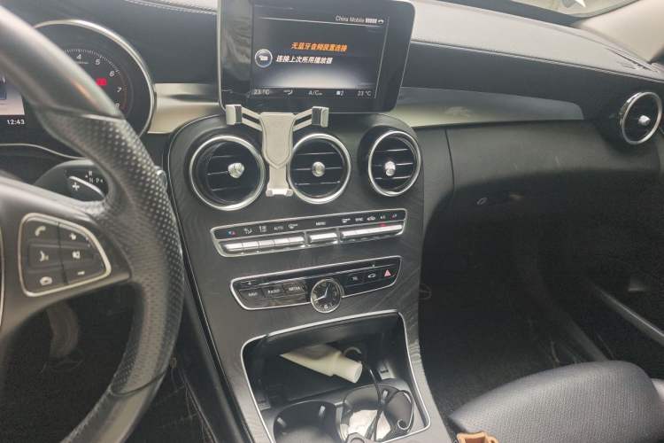 Used Mercedes-Benz C-Class 2015 Revised C 200 L Sport Edition Audio And AC Panel