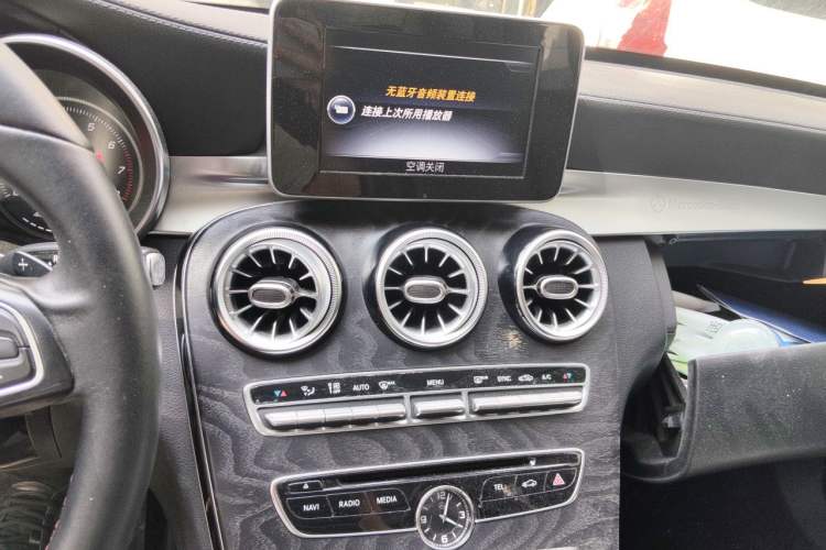 Used Mercedes-Benz C-Class 2015 Revised C 200 L Sport Edition Audio And AC Panel