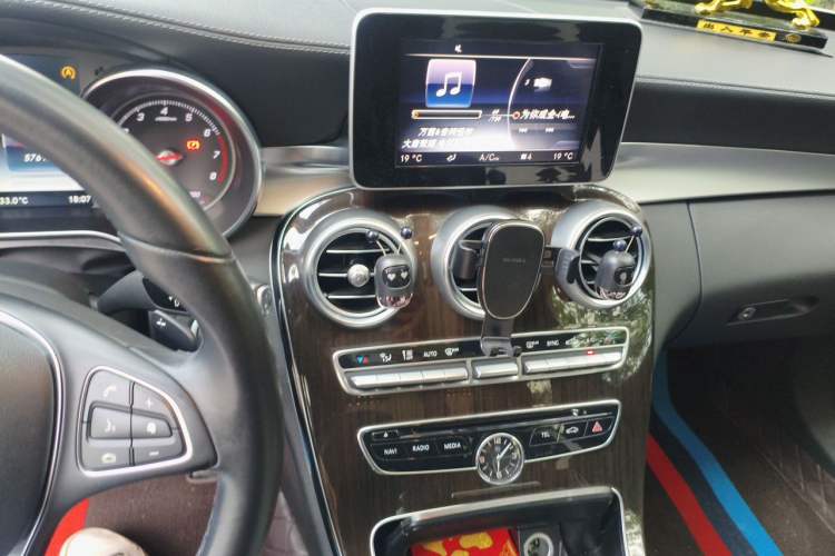 Used Mercedes-Benz C-Class 2015 C 200 L Audio And AC Panel