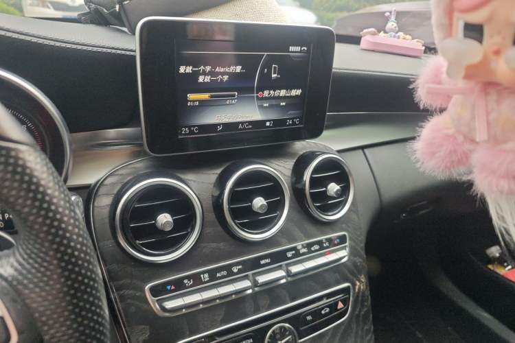 Used Mercedes-Benz C-Class 2015 C 200 L 4MATIC Sport Edition Audio And AC Panel