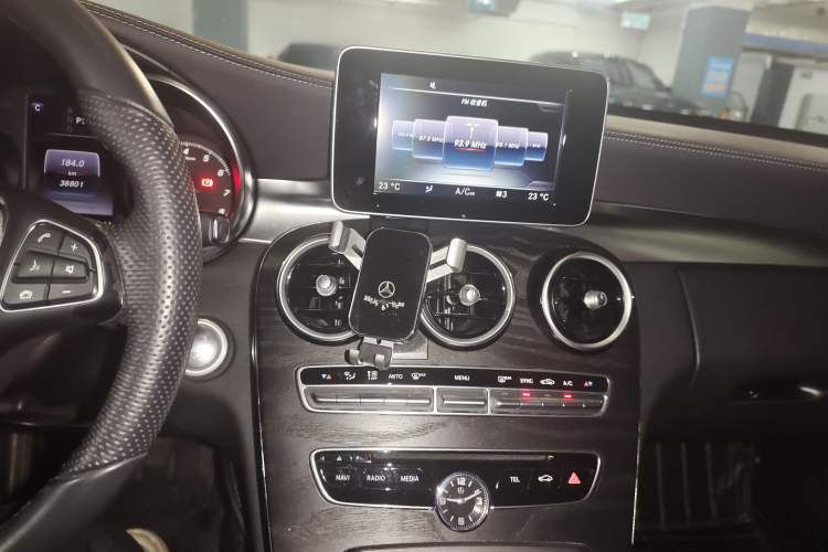 Used Mercedes-Benz C-Class 2015 Revised C 200 L Sport Edition Audio And AC Panel