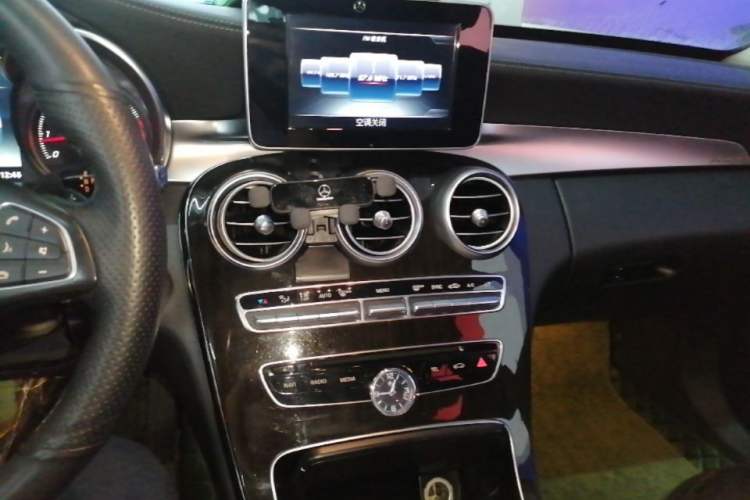 Used Mercedes-Benz C-Class 2015 C 200 L Audio And AC Panel