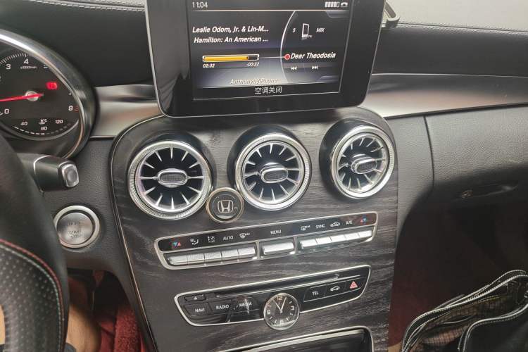 Used Mercedes-Benz C-Class 2015 Revised C 200 L Sport Edition Audio And AC Panel