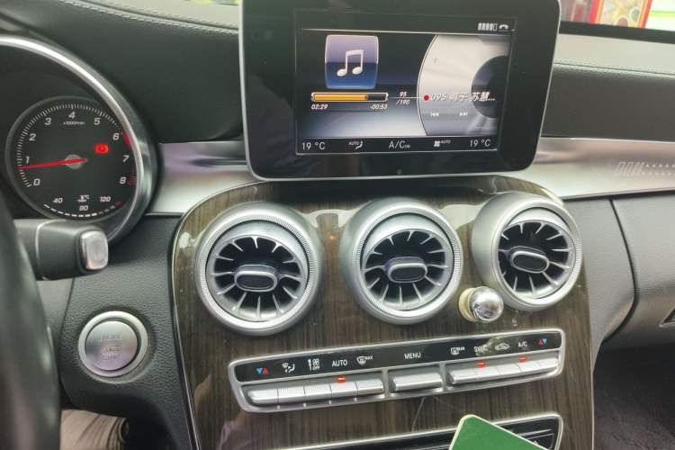 Used Mercedes-Benz C-Class 2015 C 200 L Audio And AC Panel