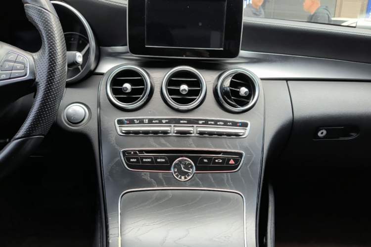 Used Mercedes-Benz C-Class 2015 Restyled C 180 L Sport Edition Audio And AC Panel