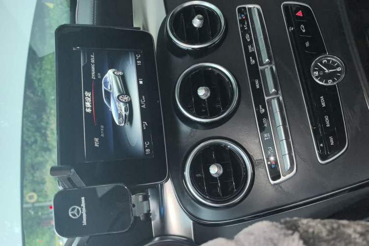 Used Mercedes-Benz C-Class 2015 Revised C 200 L Sport Edition Audio And AC Panel