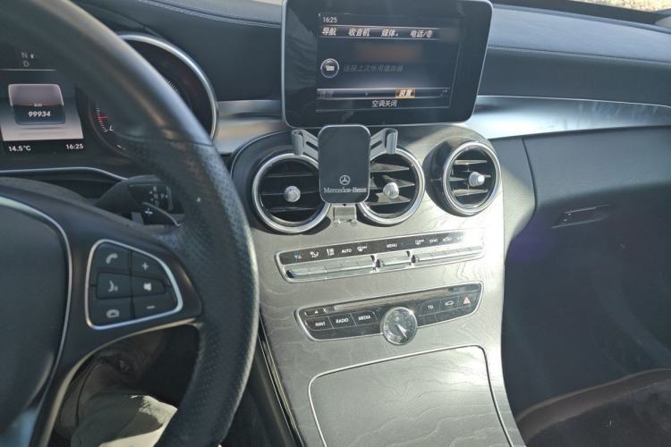 Used Mercedes-Benz C-Class 2015 Revised C 200 L Sport Edition Audio And AC Panel