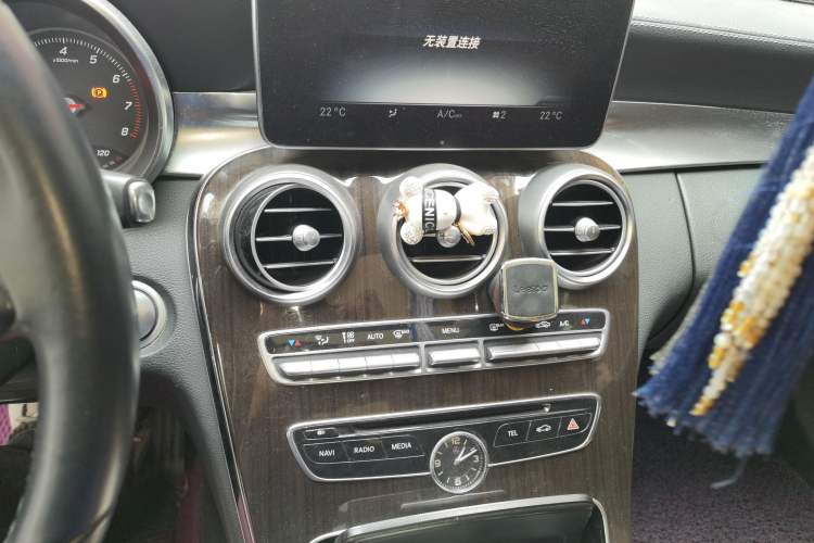Used Mercedes-Benz C-Class 2015 C 260 L Audio And AC Panel