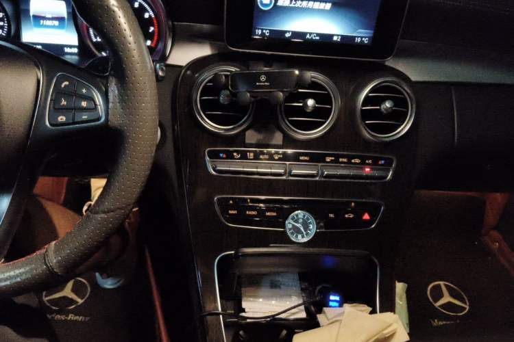 Used Mercedes-Benz C-Class 2015 C 200 L Audio And AC Panel