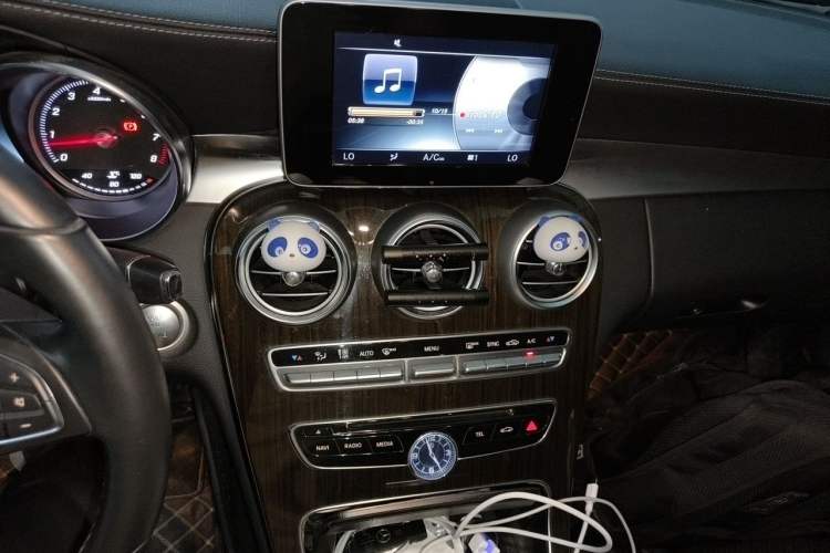Used Mercedes-Benz C-Class 2015 C 180 L Audio And AC Panel