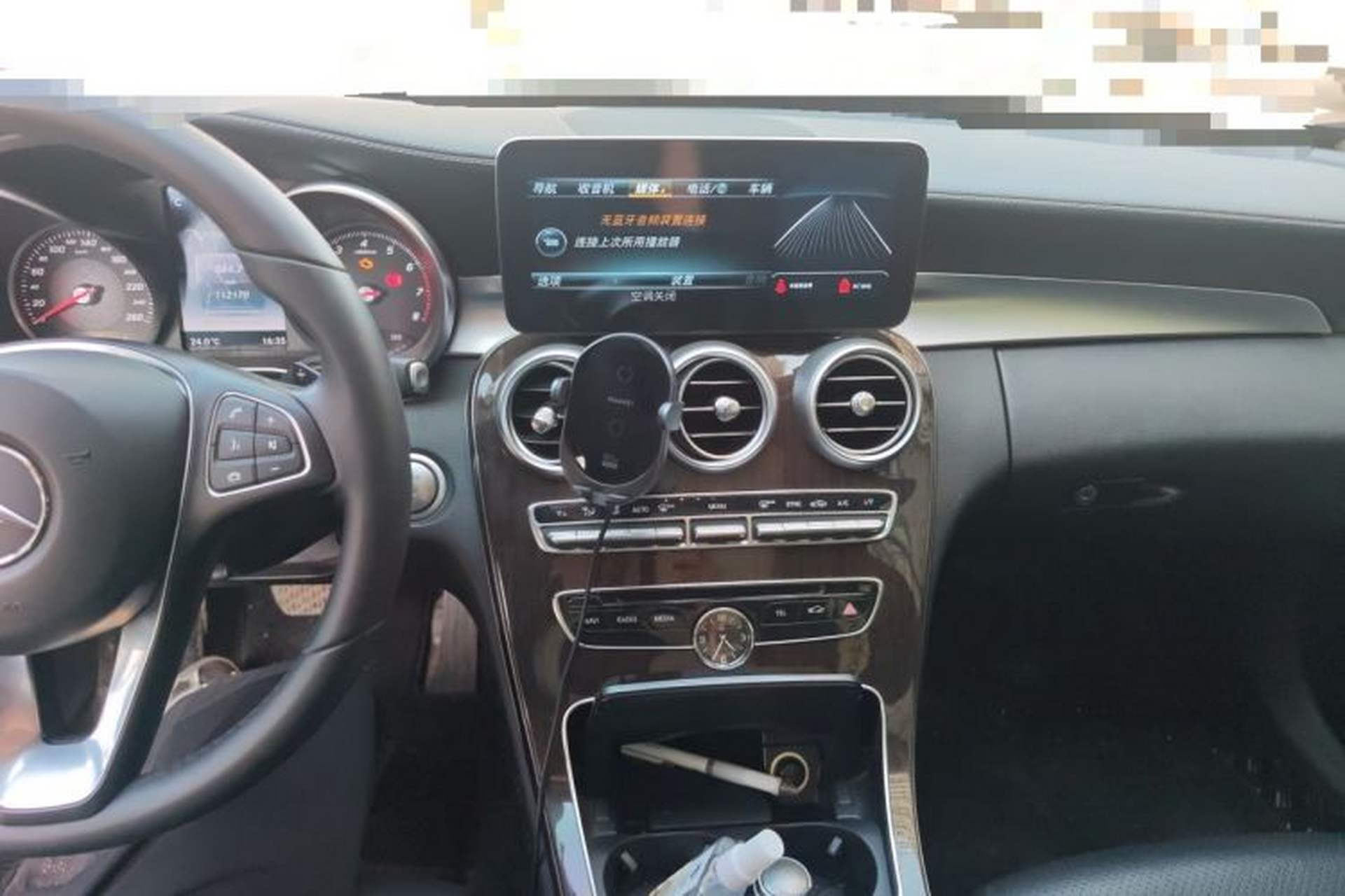 Used Mercedes-Benz C-Class 2015 Facelift C 200 L Audio And AC Panel