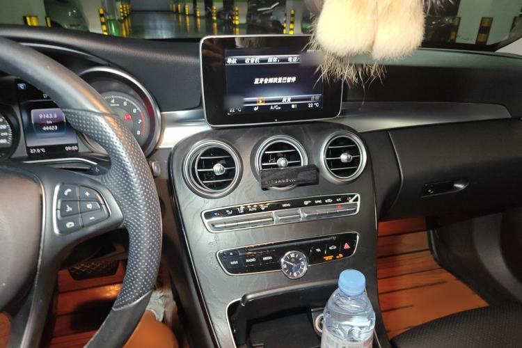 Used Mercedes-Benz C-Class 2015 C 200 station wagon Audio And AC Panel