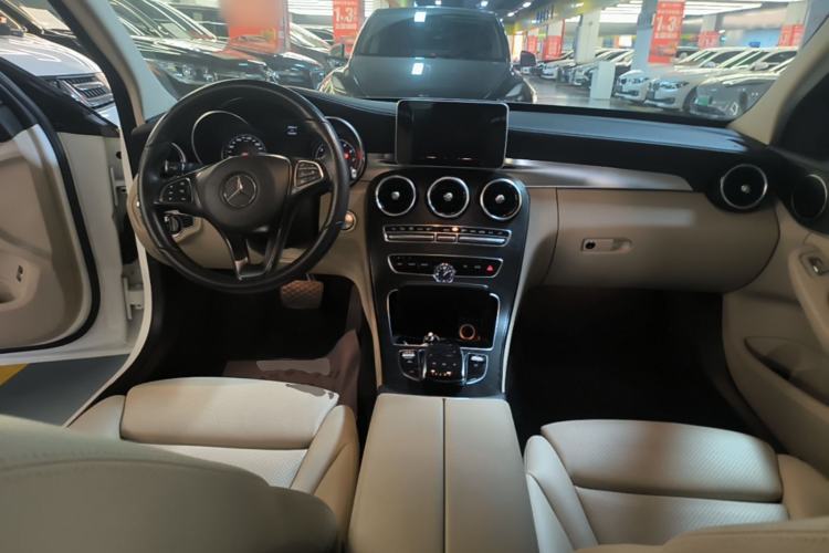 Used Mercedes-Benz C-Class 2015 Revised C 200 L Sport Edition Center Console