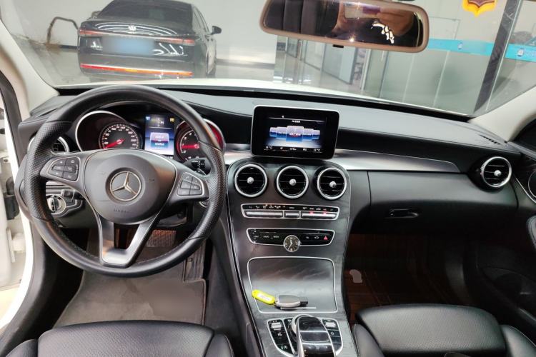 Used Mercedes-Benz C-Class 2015 Revised C 200 L Sport Edition Center Console