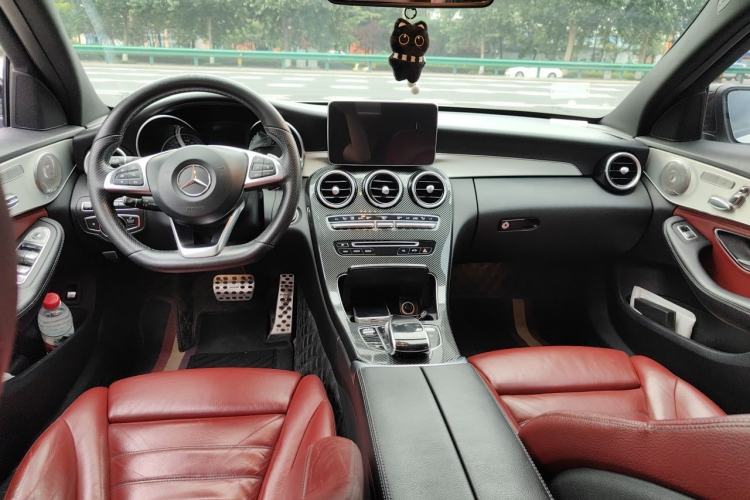 Used Mercedes-Benz C-Class 2015 C 300 Sport Edition Center Console