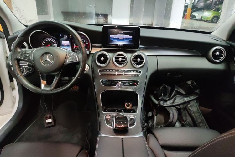 Used Mercedes-Benz C-Class 2015 C 200 station wagon Center Console